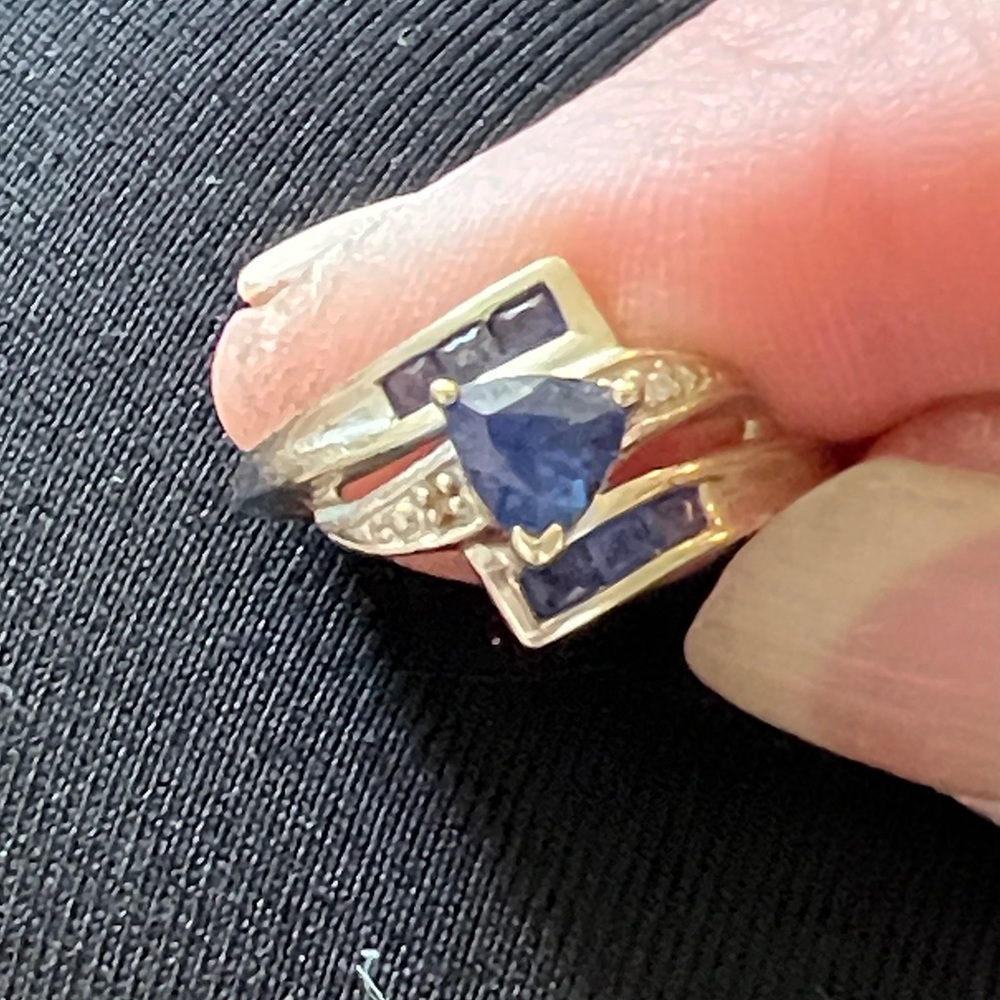 10k white Gold & Sapphire ring THL Size 6.25